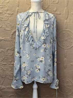 Missguided Light Blue Floral Ruffle V-Neck Tie Blouse